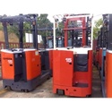 Toyota Electric Reach Truck 02