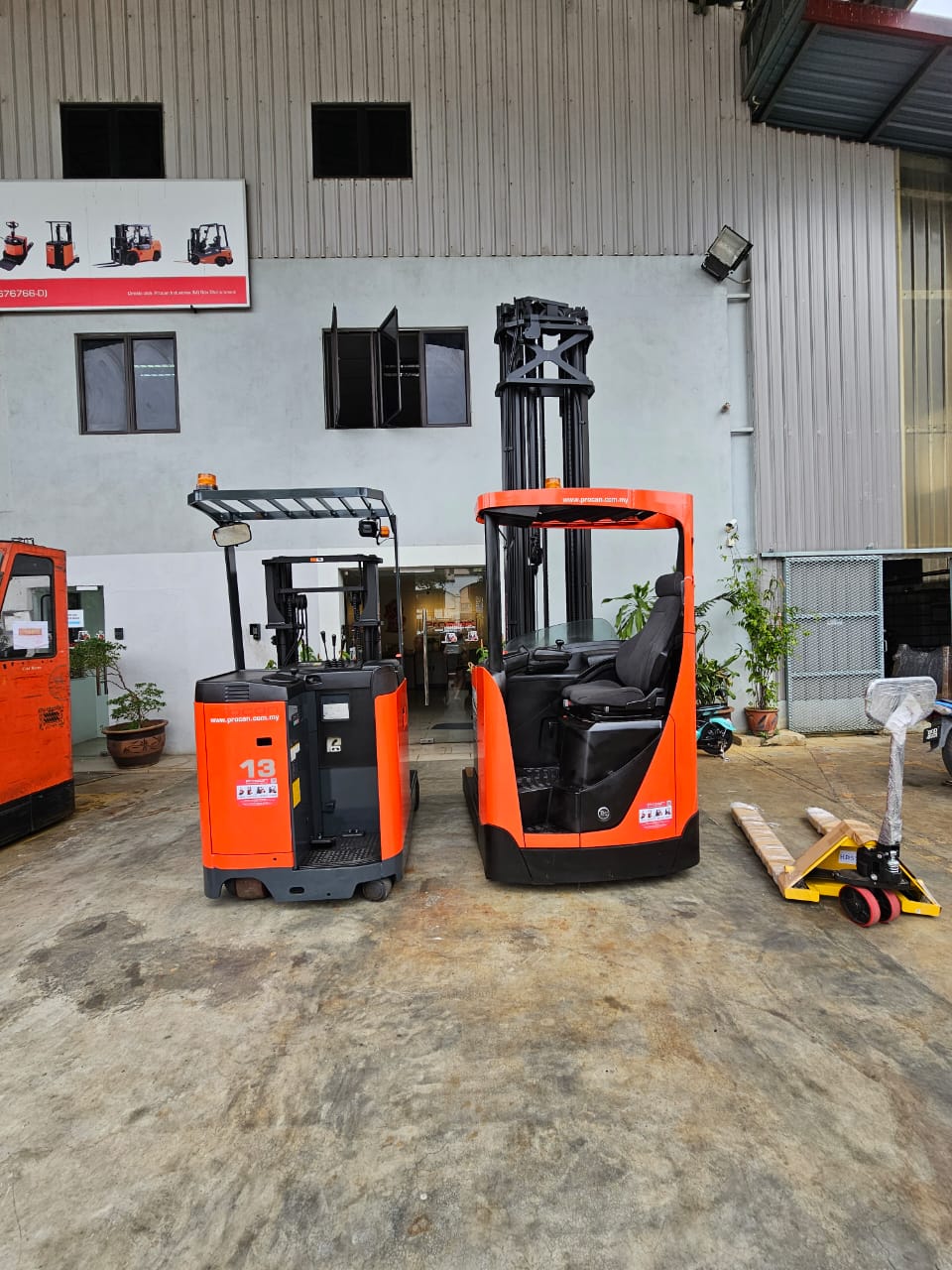 electric reach truck Malaysia Selangor